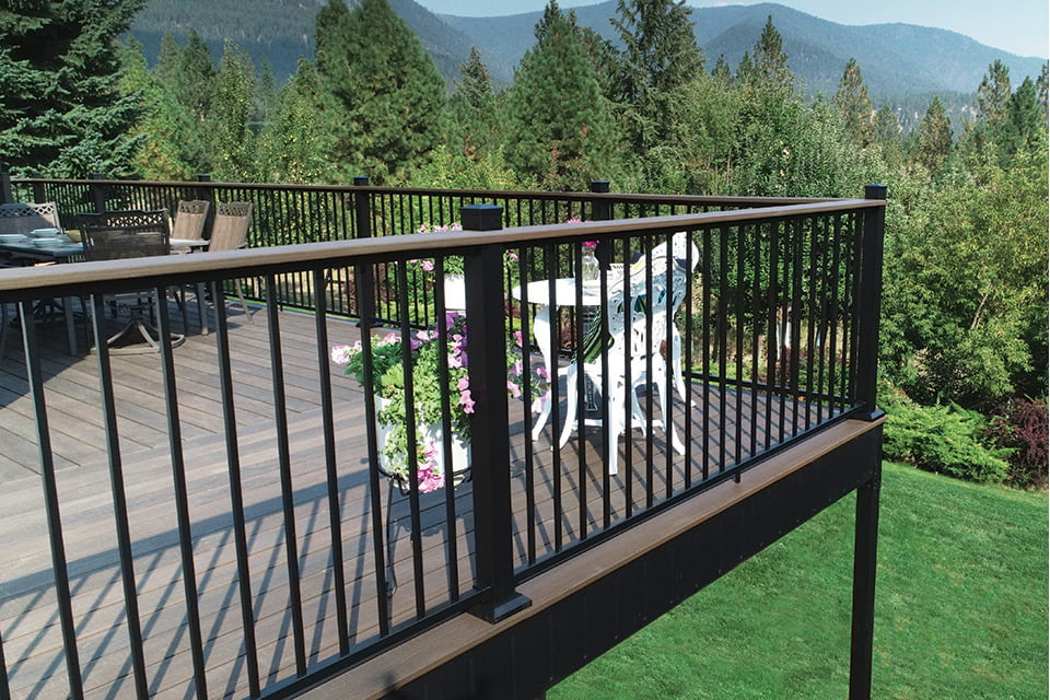 Fortress Traditional Aluminum Railing Al13Home with Drink Rail