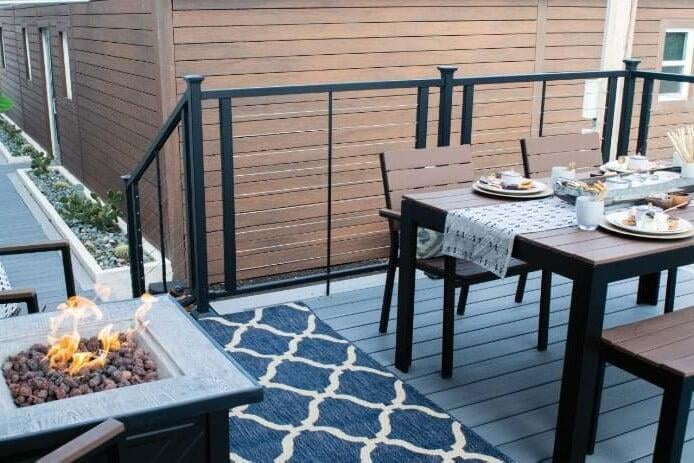 Fortress Traditional Aluminum Railing Al13Home with Drink Rail