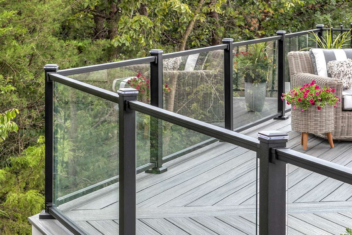 TREX Signature Glass Aluminum Railing