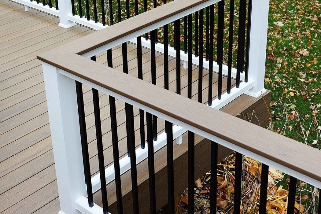 TimberTech Impression Rail Express Glass Railing