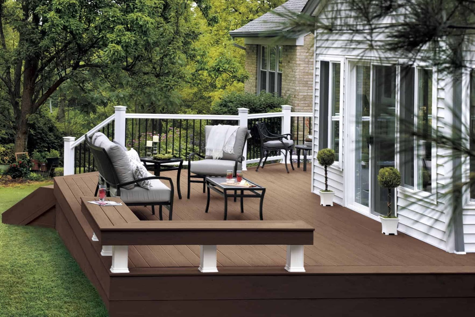 Timbertech Terrain Collection Brown oak decking